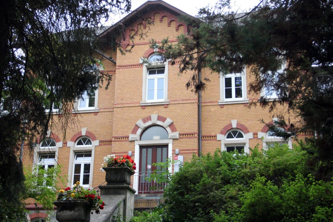 Maßregelvollzug in Sachsen überbelegt - Das Krankenhaus Rodewisch im Vogtlandkreis ist eines der insgesamt sieben Einrichtungen für den Maßregelvollzug in Sachsen.