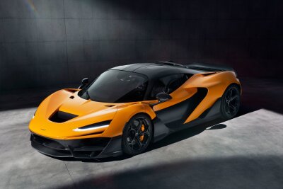 McLaren W1 läutet die nächste Hypercar-Runde ein - Neuer McLaren W1: Das Hypercar mit Formel-1-Technik und 350 km/h Topspeed kommt nächstes Frühjahr auf den Markt.