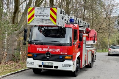 Medizinischer Notfall mit Feuerwehr- und Rettungshubschraubereinsatz in Aue. Foto: Daniel Unger