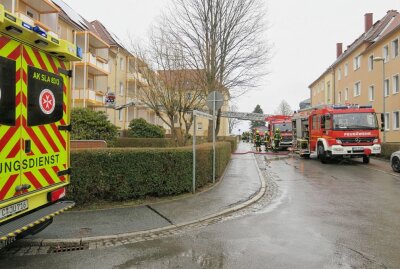 Mehrere Feuerwehren zu Großeinsatz in Schneeberg alarmiert - Angebranntes Essen sorgt für Großeinsatz der Feuerwehren. Foto: Niko Mutschmann