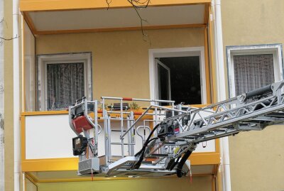 Mehrere Feuerwehren zu Großeinsatz in Schneeberg alarmiert - Angebranntes Essen sorgt für Großeinsatz der Feuerwehren. Foto: Niko Mutschmann