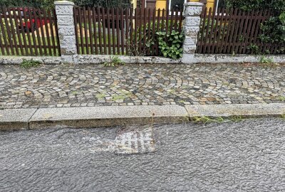 Mehrere überflutete Straßen nach Unwetter in der Lausitz - In der Lausitz sind durch das Unwetter mehrere Straßen überflutet. Foto: LausitzNews