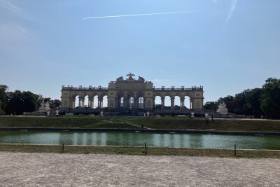 Meine 10 Reisetipps für Wien - Von der Gloriette hat man eine unglaubliche Aussicht. Foto: privat