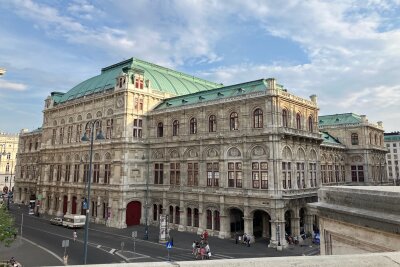 Meine 10 Reisetipps für Wien - Die Wiener Staatsoper im Zentrum der Stadt ist sehr beeindruckend. Foto: privat