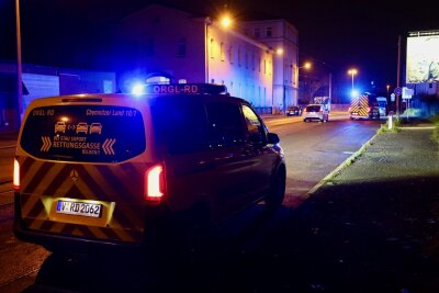 Am Mittwochabend wurden Feuerwehr und Rettungskräfte zu einem Einsatz in Zwickau gerufen. Foto: Niko Mutschmann