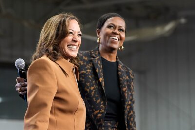 Michelle Obama: "Wir sind mehr als nur Gebärmaschinen" - In Michigan hat sich Harris hochkarätige Wahlkampf-Unterstützung an die Seite geholt: die ehemalige First Lady, Michelle Obama.