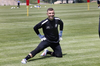 Torwart Daniel Adamczyk wird die neue Nummer 1 der Himmelblauen. Foto: Harry Härtel