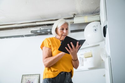 Mit diesen Tricks sparen Sie im Haushalt Energie - Hausbesitzer können auch durch die Optimierung ihrer Heizungsanlage Energie und damit Geld sparen.