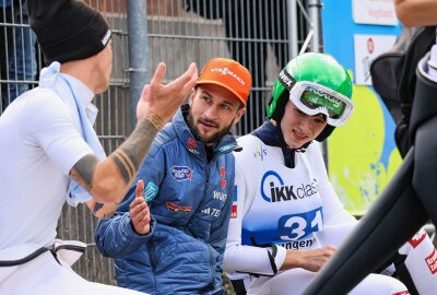 Mit Fettner, Eisenbichler, Prevc: Das war der Skisprung Continental Cup in Klingenthal - Analysieren das Springen, von links: Manuel Fettner (AUT), Markus Eisenbichler (GER), Maximilian Ortner (AUT). Foto: Johannes Schmidt