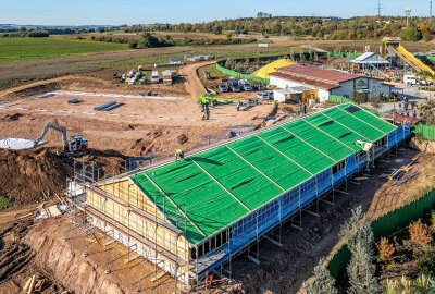 Mitten in den Herbstferien: Karls Erlebnis-Dorf wächst weiter und hat große Pläne - Karls Erlebnis-Dorf in Döbeln setzt seinen Ausbau in rasantem Tempo fort. Foto: EHL Media/Dietmar Thomas