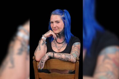 Moderatorin Carolina (34): Von der Tattoo-Convention-Bühne zum Tattoo-Model bei BLICK.de - Für sie sind Tattoos mehr als nur Körperkunst - sie sind eine Form des individuellen Ausdrucks.