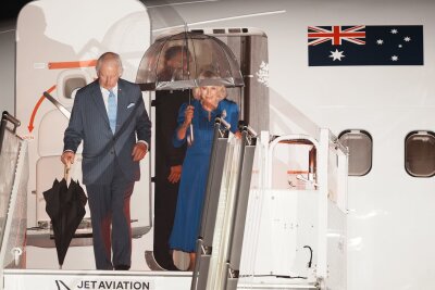 Monarchie oder Republik? - Charles und Camilla in Australien - Zuletzt landete 2011 ein australisches Staatsoberhaupt in Australien - damals war es Charles' Mutter Queen Elizabeth II.