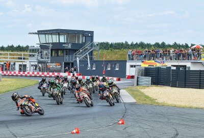 Motorradnachwuchs in Mülsen: 6. AMC Rennen lockt Talente - Die jüngsten deutschen Motorrad-Starßenrennfahrer entern morgen wieder die Arena E in Mülsen. Foto: Thorsten Horn