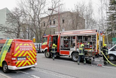 Müllbrand in Chemnitzer Stadtgebiet - Müllbrand in Chemnitz. Foto: Harry Härtel