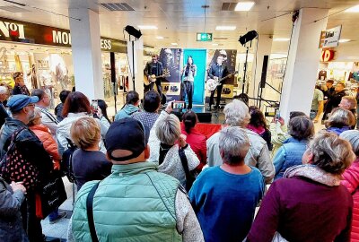 Nach "Bell Book & Candle" kommt so ein "wildes Ding!" - Der Auftritt mit anschließender Autogrammstunde ist am 12. Oktober um 11 Uhr geplant. Foto: Karsten Repert