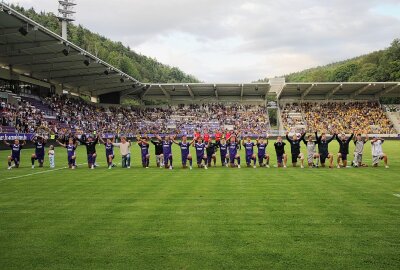 Nach BVB-Spiel: Einen Stimmungsboykott wird es auch zukünftig nicht geben - Aue trennt sich von Borussia Dortmund vor knapp 15.000 Zuschauern mit einem Unentschieden. Foto: Alexander Gerber