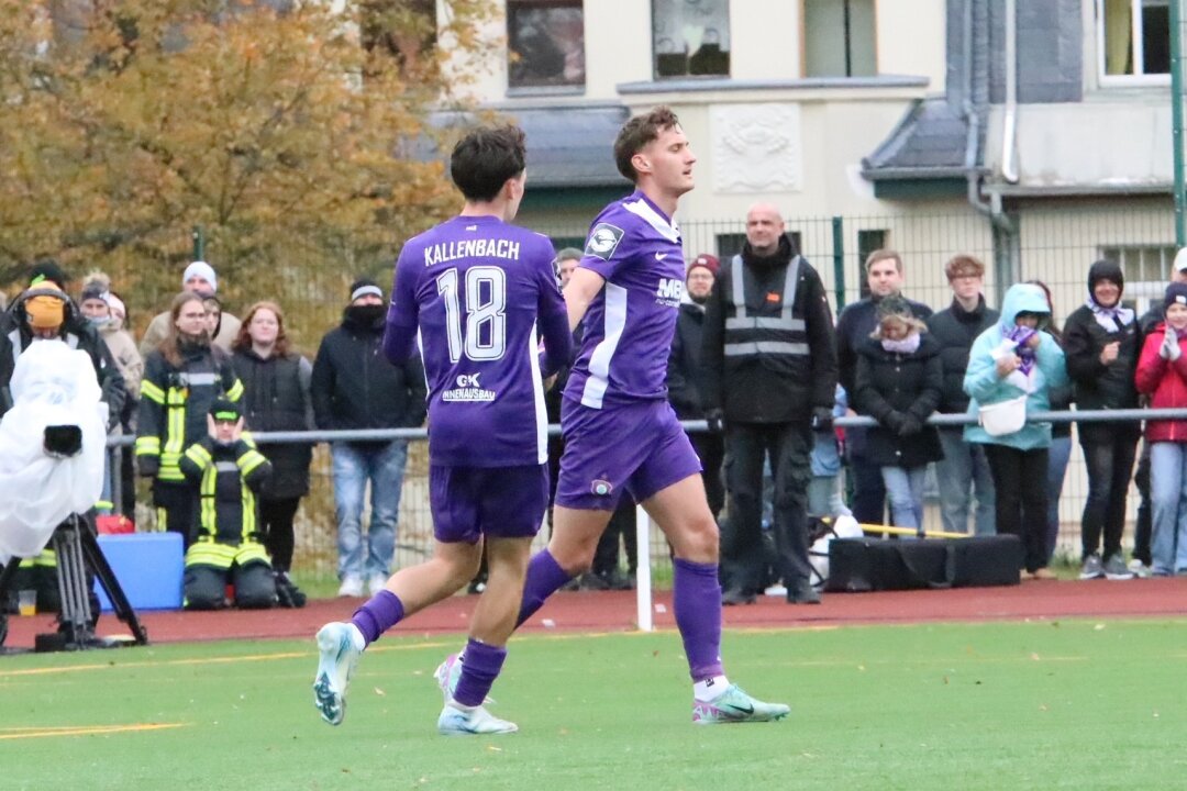 Nach Dynamos Pokal-Aus: Auch Aue tut sich schwer - 