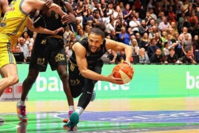 Nach großem Kampf: Niners verpassen Finale gegen ALBA - Die Niners unterliegen ALBA Berlin Fotos: Peggy Schellenberger