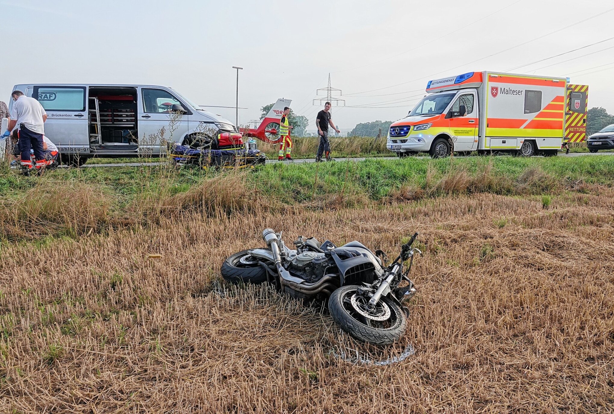 Nach Schwerem Crash: Motorradfahrer Im Krankenhaus Verstorben