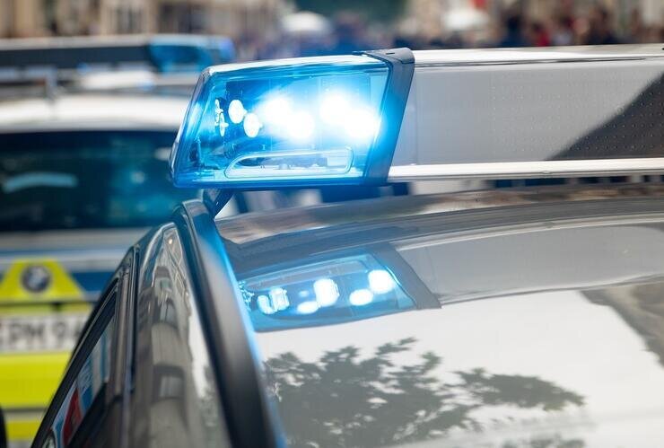 Nach Unfall mit einer verstorbenen Person: Polizei sucht nach einem möglichen Zeugen - Die Polizei sucht nach einem möglichen Zeugen des Unfalls. Foto: Pixabay/ MarcusGuenther