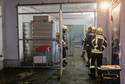 Nächtliche Vorfälle in Aue: Brand und Einbruchserie beschäftigen Polizei - Nach dem Brand in einem Einkaufsmarkt in Aue-Bad Schlema: Effiziente Selbstlöschanlage verhindert größeren Schaden. Foto: Niko Mutschmann