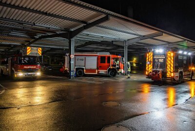 Nächtliche Vorfälle in Aue: Brand und Einbruchserie beschäftigen Polizei - Nach dem Brand in einem Einkaufsmarkt in Aue-Bad Schlema: Effiziente Selbstlöschanlage verhindert größeren Schaden. Foto: Niko Mutschmann