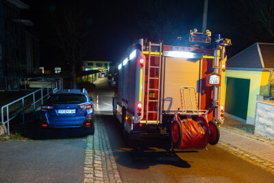 Nächtlicher Feuerwehreinsatz im Kurbad Actinon in Bad Schlema - Die Feuerwehr geht von einem technischen Defekt aus.