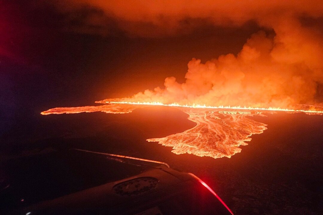 "Natur ist unberechenbar" - Neuer Vulkanausbruch auf Island - Auf Island hat sich abermals die Erde aufgetan.