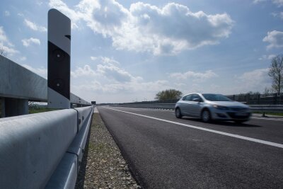 Neu für alt: Wann ist Abzug bei Schadensregulierung möglich? - Crash auf der Autobahn: Die Reparaturkosten für eine beschädigte Leitplanke sorgen im Nachgang für Streit vor Gericht.