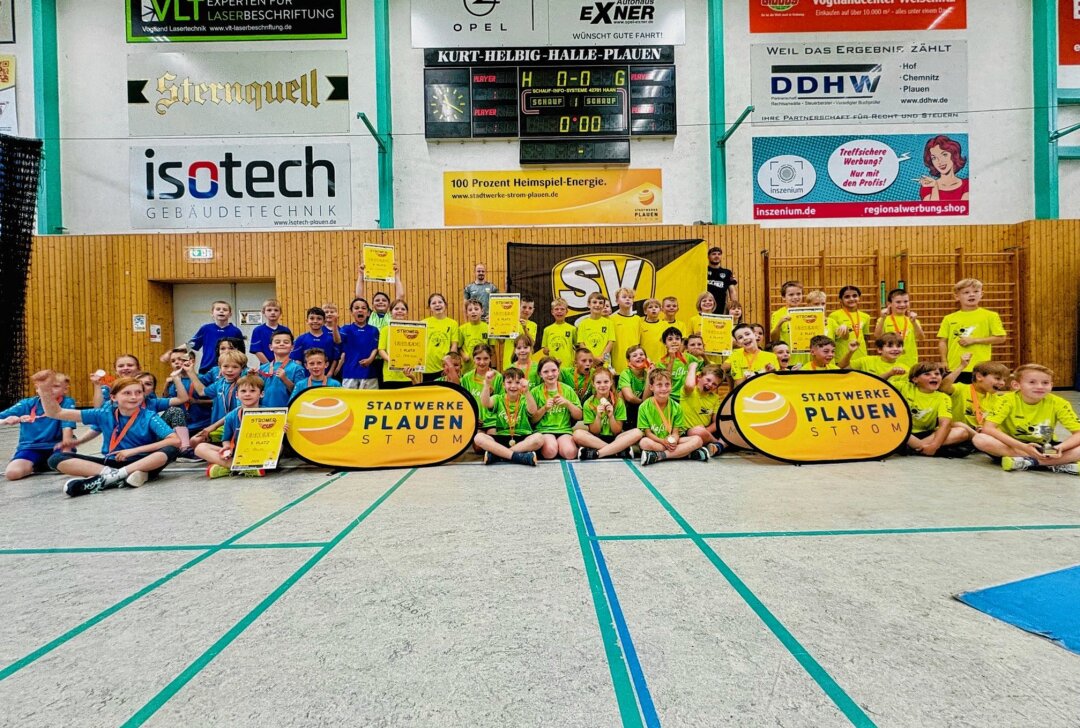 Neue Handballliga: Grundschule Oberlosa gewinnt! - Das ist die Siegermannschaft der Grundschule Oberlosa. Foto: Stadtwerke Strom Plauen