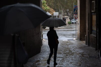 Neue Unwetter in Spanien: Málaga teils unter Wasser - Auf Mallorca verzog sich das neue Unwetter nach heftigem Regen schnell wieder.