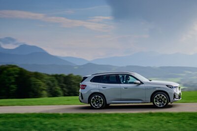 Neues Auto mit alten Talenten: So fährt sich der BMW X3 - Familientauglich: Der Radstand misst 2,87 Meter und der Innenraum bietet entsprechend viel Platz für Passagiere.