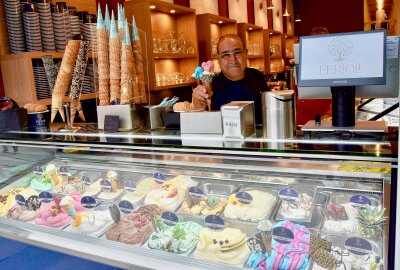 Neues Eiscafé im Kaufhof hat geöffnet - "Ferioli-Gelato" eröffnet heute eine Eistheke an der Zentralhaltestelle mit einer Auswahl an Eis und Kaffee - im Winter kommen Waffeln to go und heiße Schokolade hinzu. Foto: Steffi Hofmann