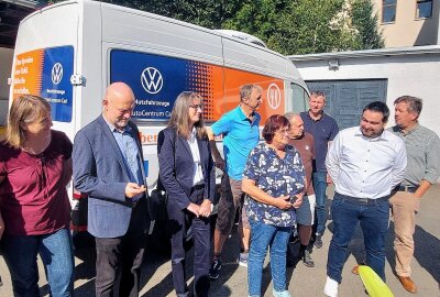 Neues Kühlfahrzeug für die Plauener Tafel - Die Plauener Tafel hat ein neues Kühlfahrzeug bekommen. Insgesamt rollen vier Transporter. Foto: Karsten Repert