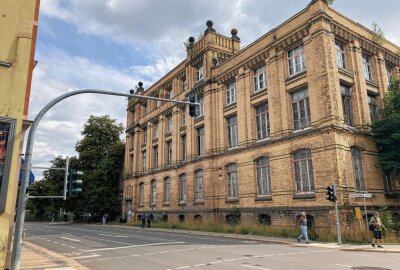 Neues Leben für alten Industriekomplex: Bundesministerin kommt nach Chemnitz - In das Industrie- und Kulturdenkmal zieht neues neues Leben ein, nachdem es jahrelang leer stand. Foto: Steffi Hofmann