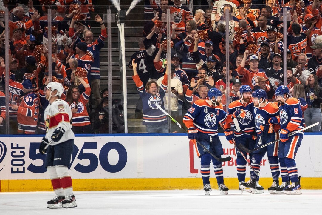 NHL-Finals: Furios aufspielende Oilers verkürzen auf 1:3 - Die Edmonton Oilers besiegten die Florida Panthers mit 8:1.