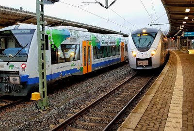 ÖPNV-Wochenende im Vogtland: Zwei Fahrgäste brauchen nur ein Ticket! - Jeden Monat steigen inzwischen 200.000 Fahrgäste ein. Foto: Karsten Repert