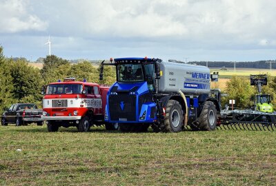 Oldtimer und Technik zum Anfassen: 3. Traktor- und Nutzfahrzeugtreffen im Erzgebirge - Am Wochenende fand das 3. Traktor- und Nutzfahrzeugtreffen in Raum statt. Foto: Maik Bohn