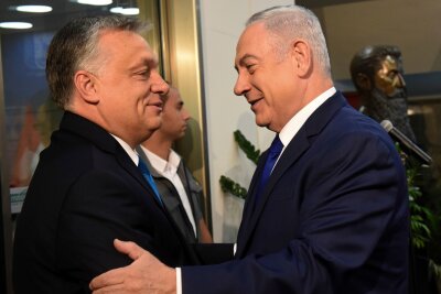 Orban will Netanjahu einladen - und Haftbefehl ignorieren - Ungarns Ministerpräsident Viktor Orban will den internationalen Haftbefehl gegen seinen israelischen Kollegen Benjamin Netanjahu nicht anwenden. (Archivbild)