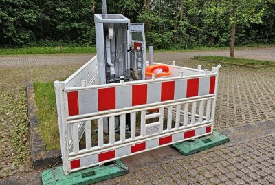 Parkscheinautomat auf Parkplatz in Chemnitz aufgebrochen - Polizei sucht Zeugen nach Diebstahl an Parkscheinautomat in Gablenz. Foto: Harry Härtel