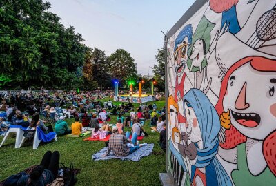 Parksommer: Ab Dienstag fünf Wochen Unterhaltung am laufenden Band - Open Air Kulturfestival "Parksommer" startet in die achte Runde. Foto: C3/Kristin Schmidt