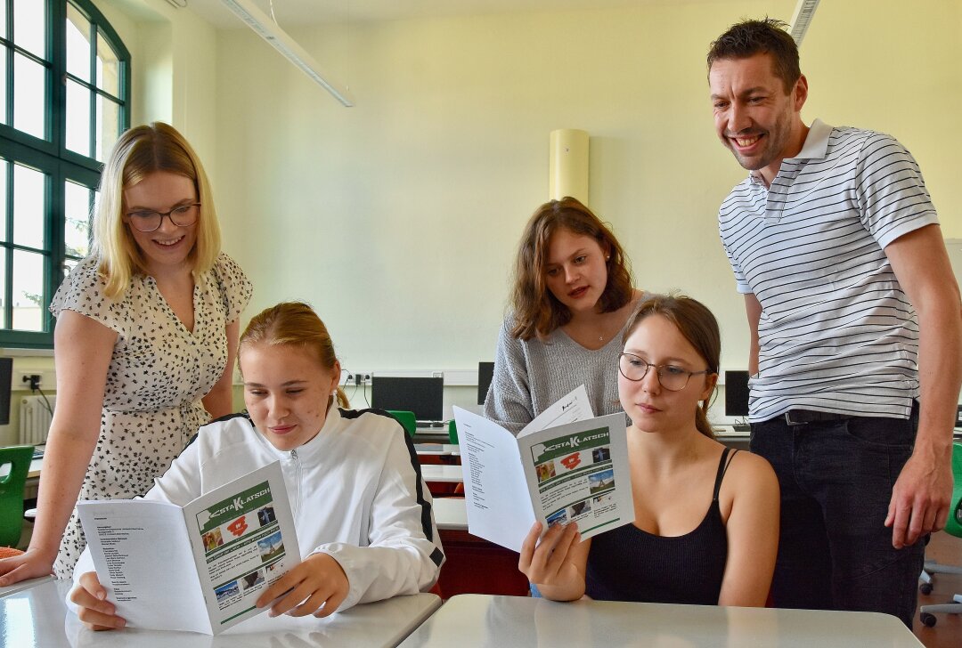 "PestaKlatsch": Schülerzeitung aus Limbach ausgezeichnet - Die "PestaKlatsch" der Pestalozzischule wurde in der Kategorie beste Schülerzeitung Oberschulen erneut ausgezeichnet. Foto: Steffi Hofmann