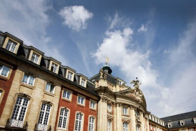 Physiker aus Münster stellen kleinsten QR-Code her - Forscher der Uni Münster haben den weltweit kleinsten QR-Code hergestellt und es damit ins Guinness-Buch der Rekorde geschafft. (Archivbild) 