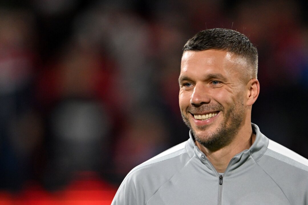 Podolski besucht verletzten Fan - Mitgefühl für den verletzten Fan: Lukas Podolski.