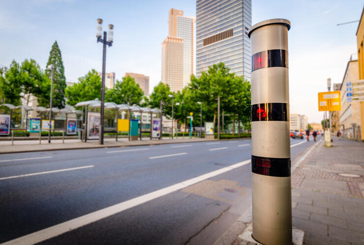 Polizei informiert: Hier wird in der Woche vom 25. November im Raum Chemnitz geblitzt - Symbolbild. Foto: Adobe Stock / CPN