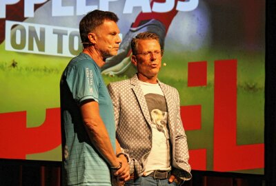 Prominenter Fußball-Talk: Tiffert, Basler und  Schmitt sinnieren über das runde Leder - Rico Schmitt (re.) gab Einblicke in seine Arbeit beim FSV Zwickau. Foto: A.Büchner
