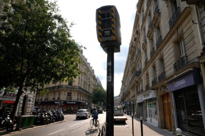 Protest gegen neue Super-Radarfallen in Frankreich - Ein Teil der Radarfallen in Frankreich soll künftig etliche Verstöße zugleich erfassen (Archivbild).