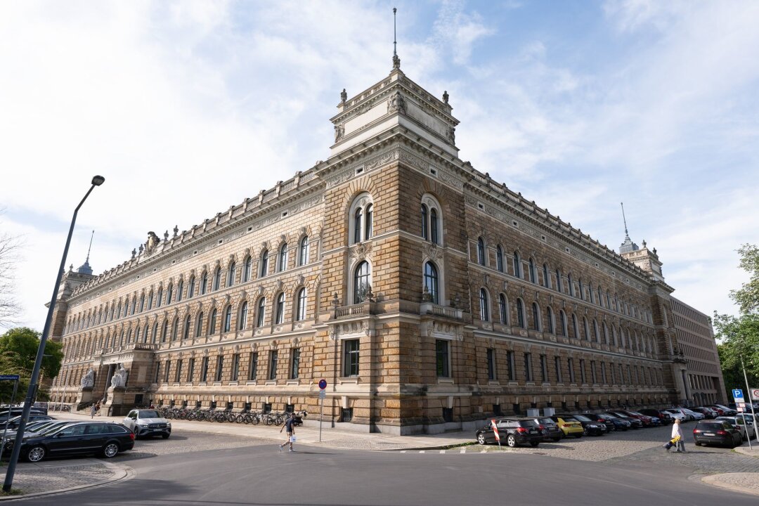 Prozess um Munitionsaffäre im LKA Sachsen geht weiter - Der Prozess um die Munitionsaffäre im LKA Sachsen geht nach langer Unterbrechung nun weiter. (Archivbild)