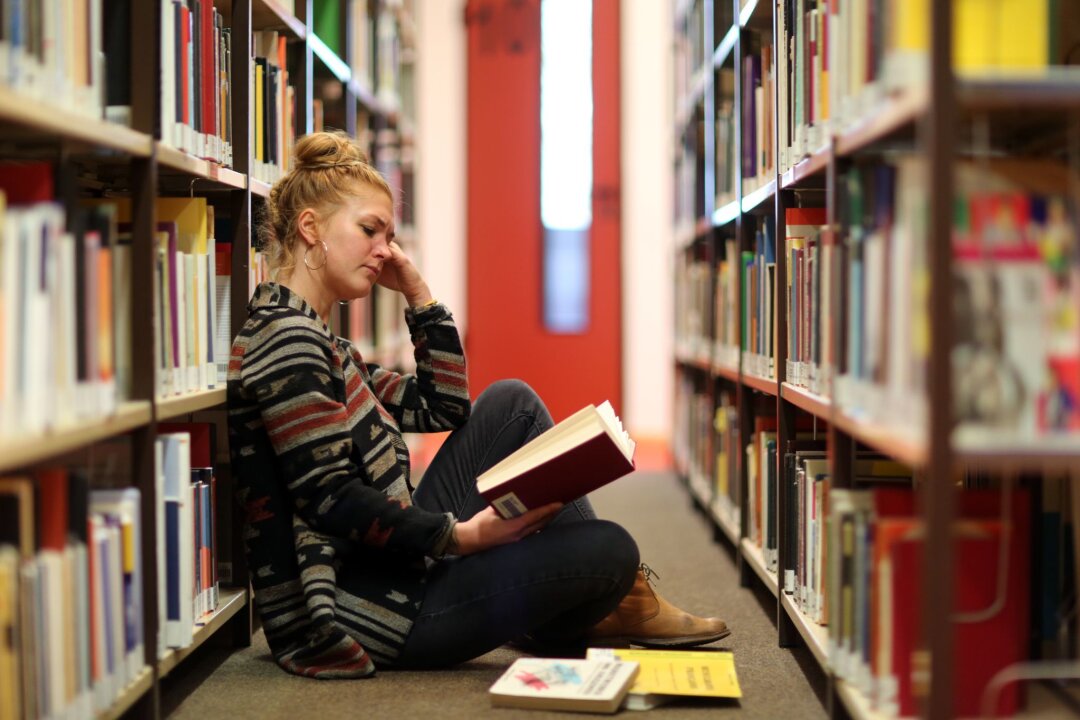 Psychologie: Schritt für Schritt zum Studienplatz - Ein Psychologiestudium basiert auf lebensnahen Inhalten, aber erfordert viel Disziplin und Leistungsbereitschaft.