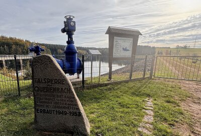 "Querenbachtalsperre" im Erzgebirge ist seit 70 Jahren in Betrieb - Die Talsperre Stollberg ist vor 70 Jahren in Betrieb gegangen. Foto: Ralf Wendland